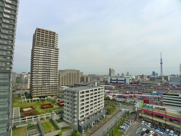 ﾛｲﾔﾙﾊﾟｰｸｽﾀﾜｰ南千住の物件内観写真